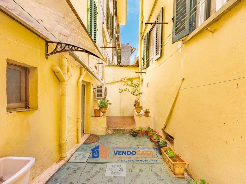 appartamento in vendita a Firenze in zona Campo di Marte