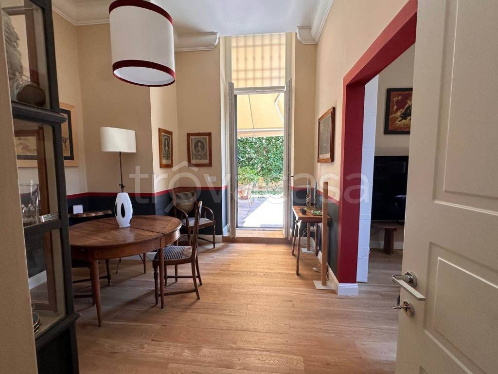 appartamento in vendita a Firenze in zona Centro San Lorenzo