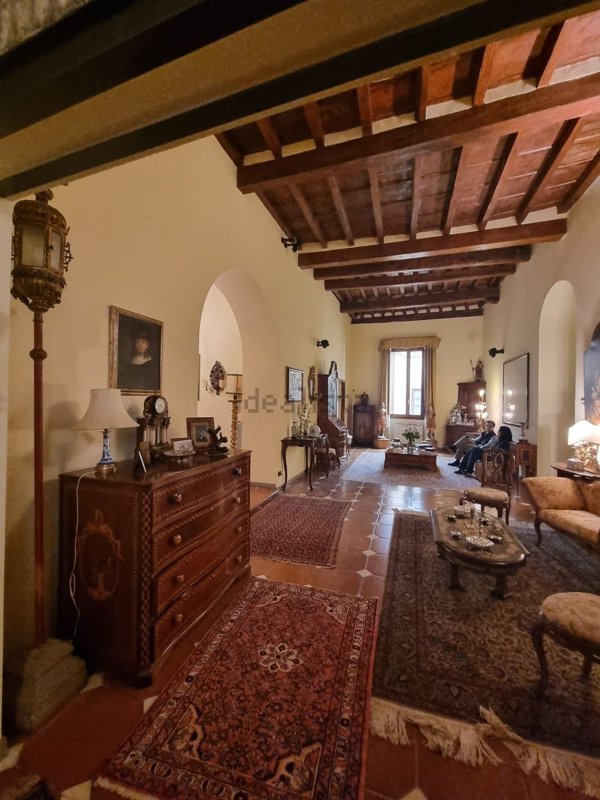 appartamento in vendita a Firenze in zona Centro Santa Maria Novella