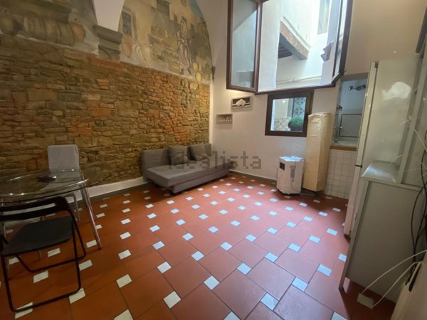 appartamento in vendita a Firenze in zona Centro Santa Maria Novella