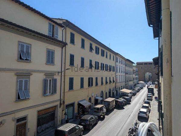 appartamento in vendita a Firenze in zona Pignone