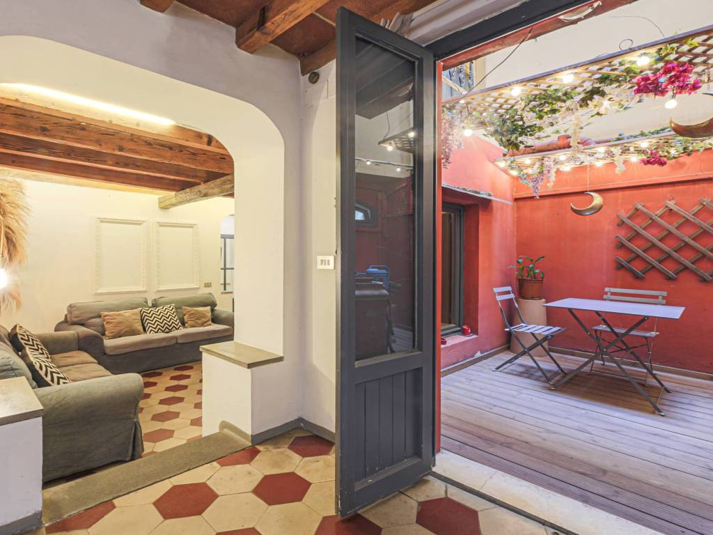 appartamento in vendita a Firenze in zona Centro San Lorenzo