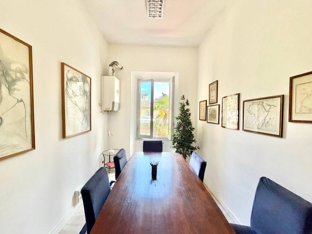 ufficio in vendita a Firenze in zona Campo di Marte