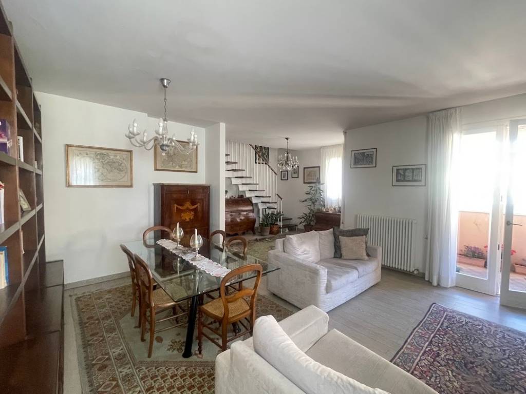 appartamento in vendita a Firenze in zona Coverciano