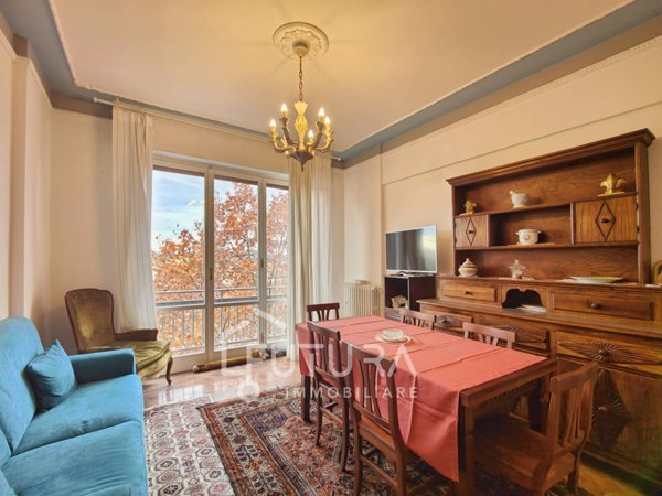 appartamento in vendita a Firenze in zona Campo di Marte