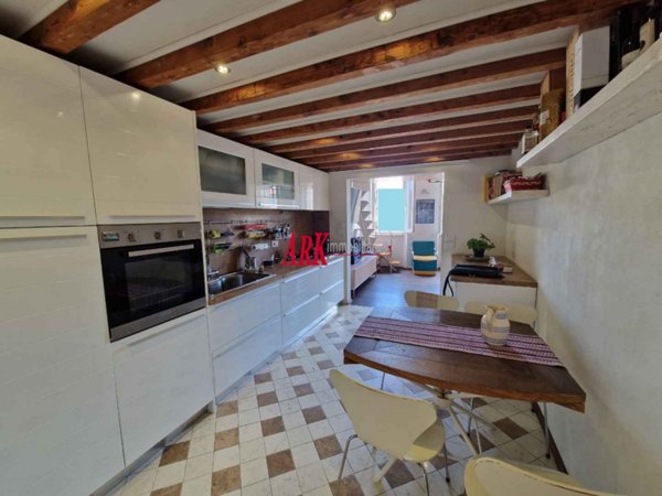 appartamento in vendita a Firenze in zona Centro Santa Croce
