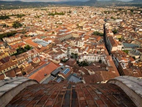 negozio in vendita a Firenze in zona Novoli
