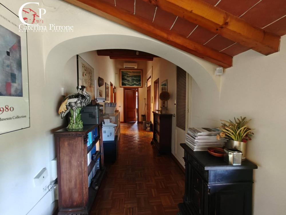 ufficio in vendita a Firenze in zona Le Cure