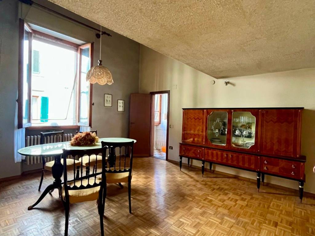 appartamento in vendita a Firenze in zona Campo di Marte