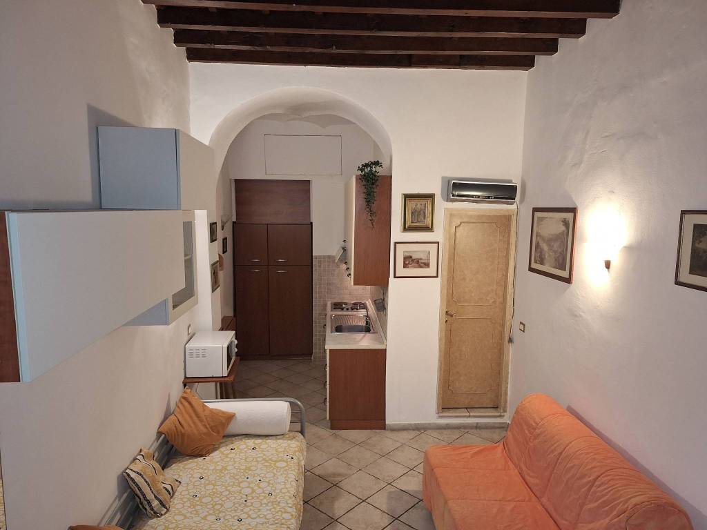 appartamento in vendita a Firenze in zona Centro Santa Maria Novella