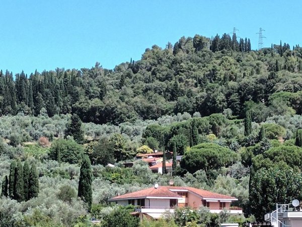 casa indipendente in vendita a Firenze in zona Settignano