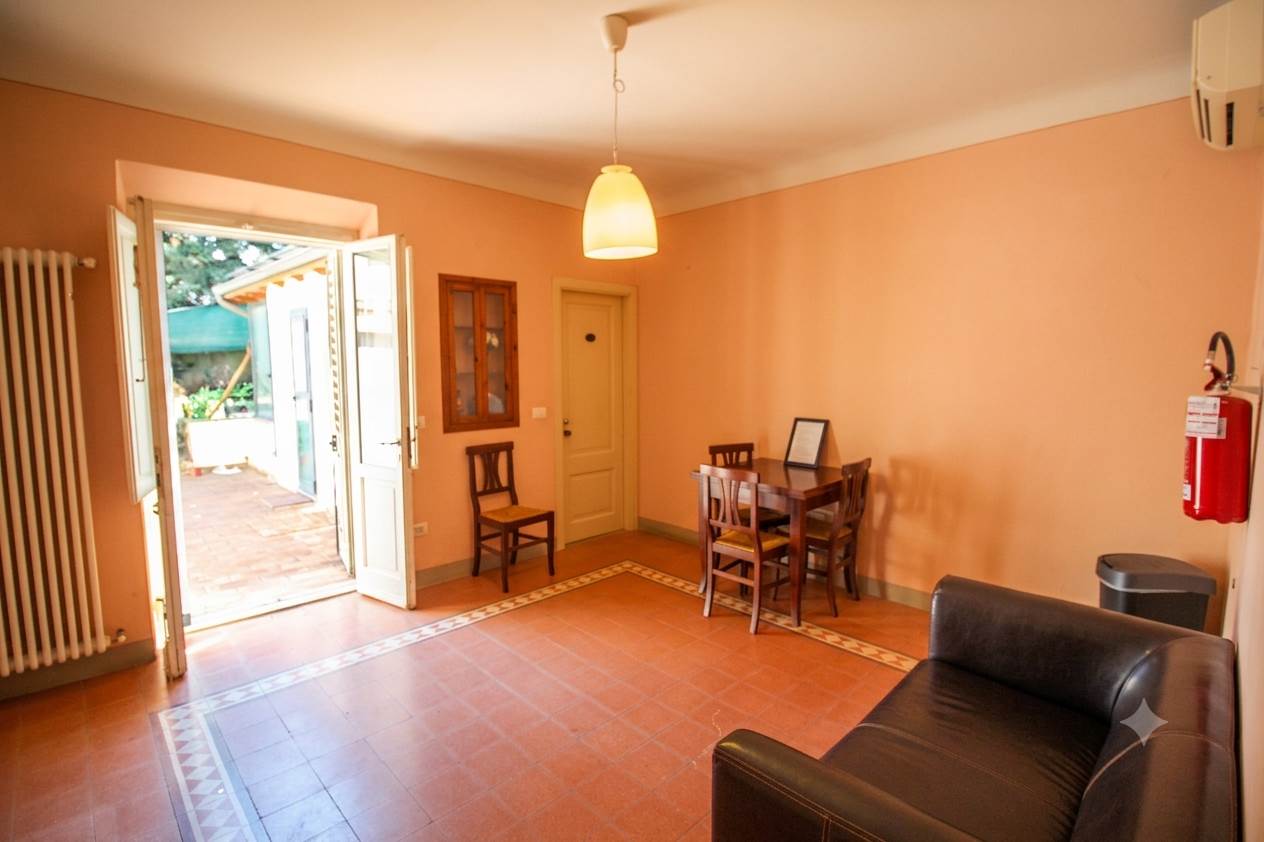 casa indipendente in vendita a Firenze in zona Isolotto