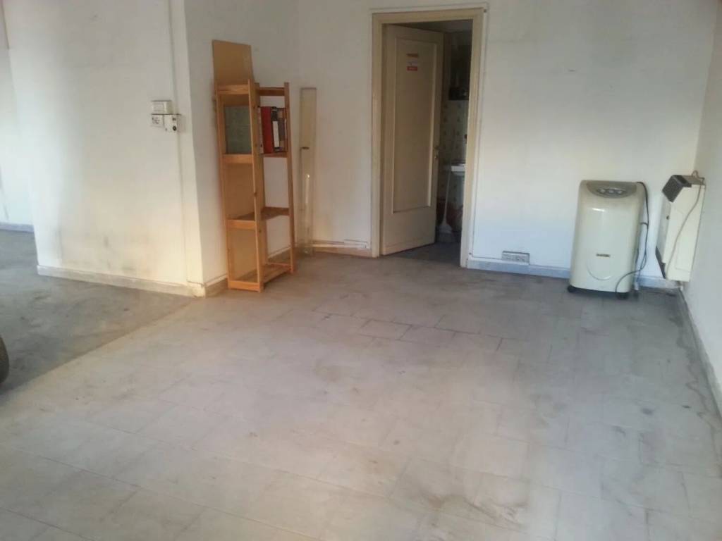 negozio in vendita a Firenze in zona Novoli