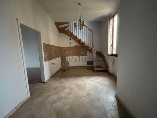 appartamento in vendita a Firenze in zona Varlungo