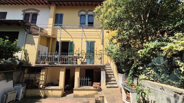 casa indipendente in vendita a Firenze in zona Gavinana