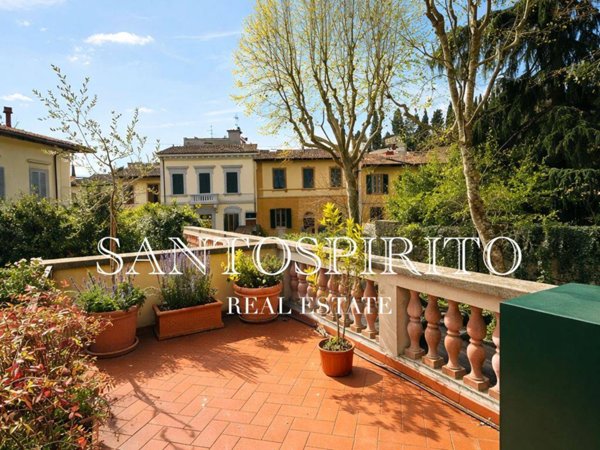 casa indipendente in vendita a Firenze in zona Porta Romana