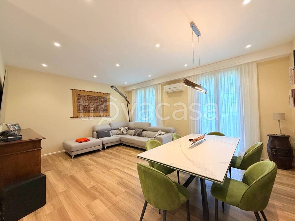 appartamento in vendita a Firenze in zona Soffiano