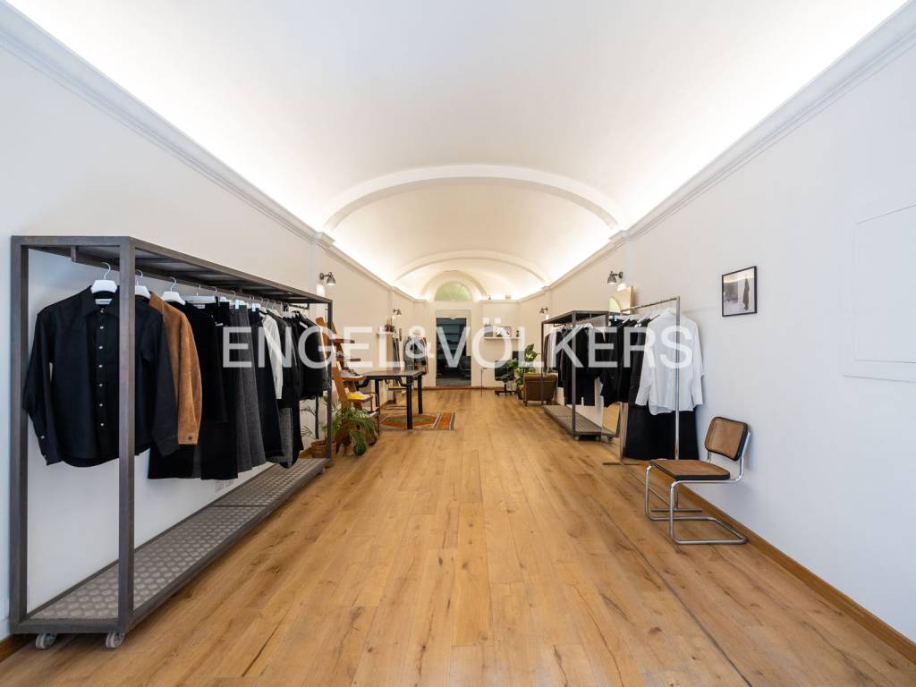 negozio in vendita a Firenze in zona Centro San Frediano