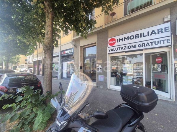 negozio in vendita a Firenze in zona Novoli