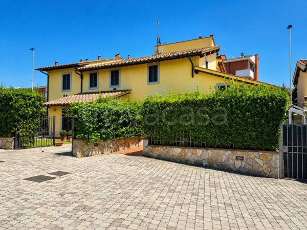 appartamento in vendita a Firenze in zona Coverciano
