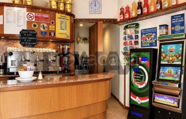 negozio in vendita a Firenze in zona Novoli