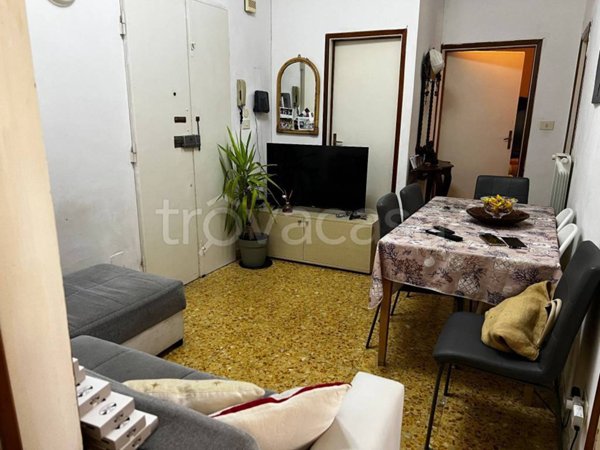 appartamento in vendita a Firenze in zona Campo di Marte