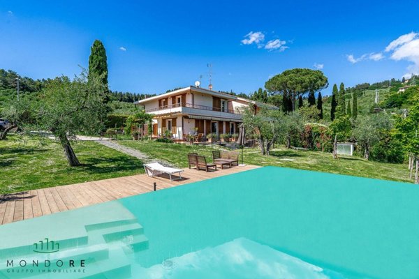 casa indipendente in vendita a Firenze in zona Settignano