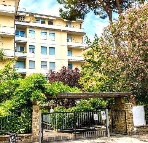 appartamento in vendita a Firenze in zona Coverciano
