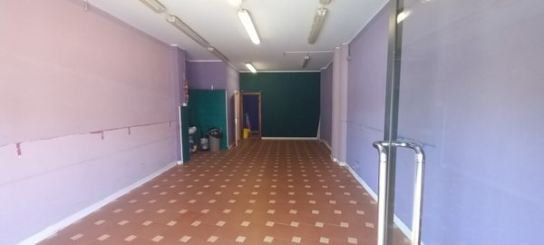 negozio in vendita a Firenze in zona Legnaia