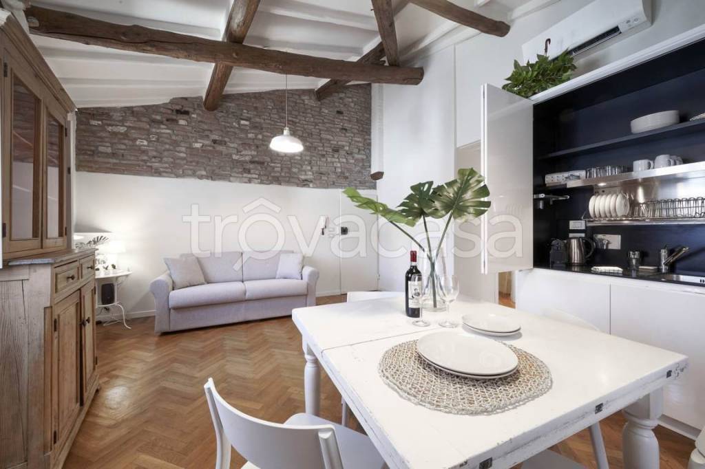 appartamento in vendita a Firenze in zona Pitti