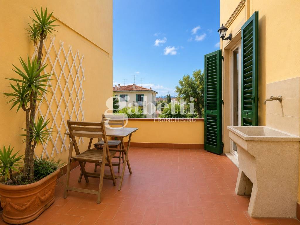 appartamento in vendita a Firenze in zona Campo di Marte