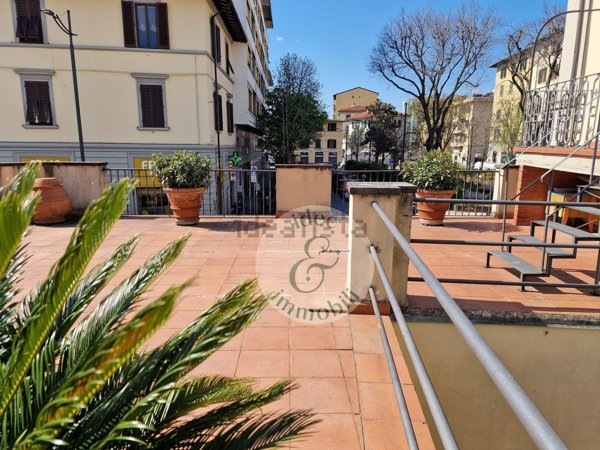 appartamento in vendita a Firenze in zona Statuto
