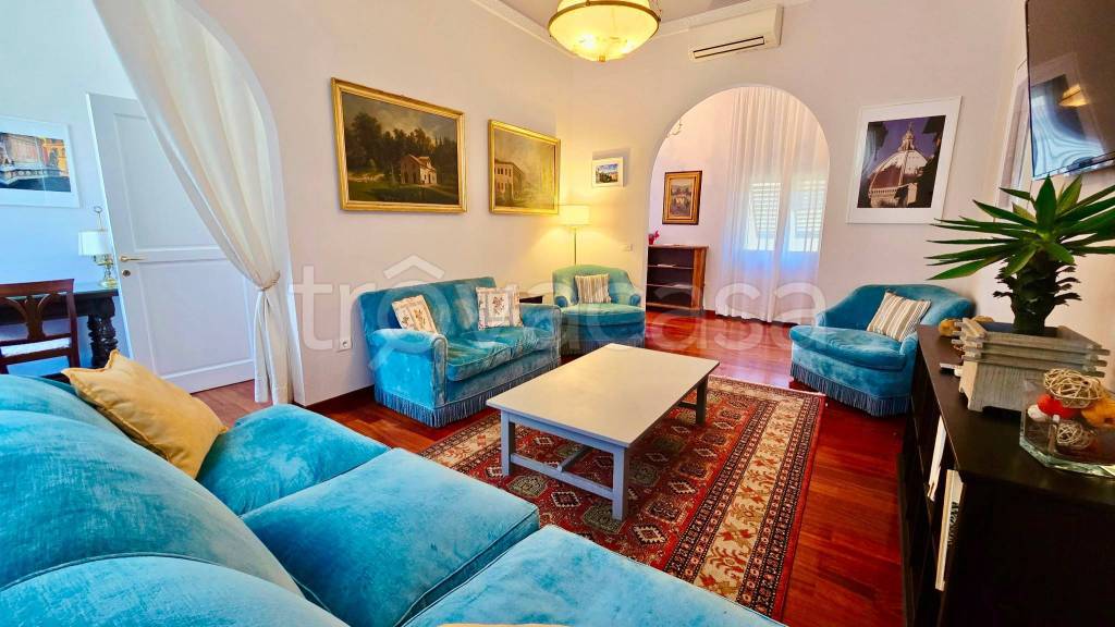 appartamento in vendita a Firenze in zona Centro Santa Croce