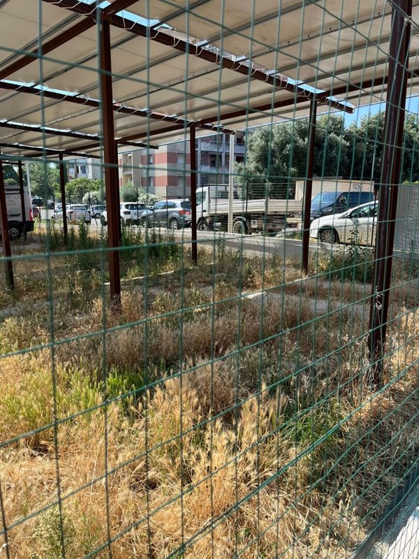 negozio in vendita a Firenze in zona Brozzi