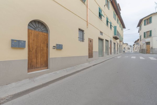 ufficio in vendita a Firenze in zona Ponte a Ema