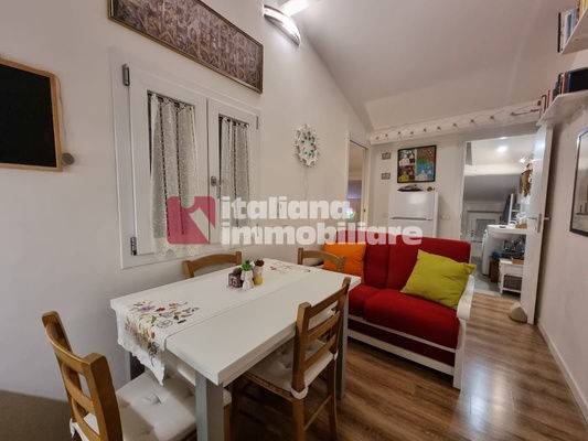 appartamento in vendita a Firenze in zona Campo di Marte