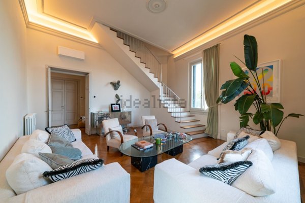 appartamento in vendita a Firenze in zona Centro Santa Maria Novella