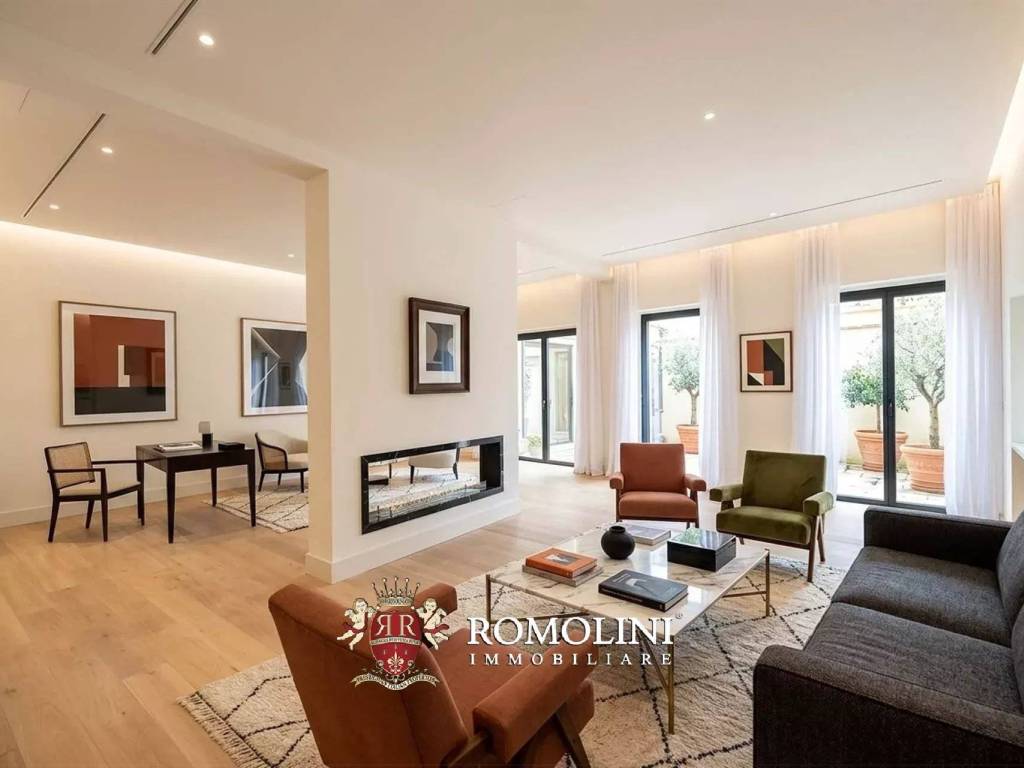 appartamento in vendita a Firenze in zona Centro Santa Maria Novella