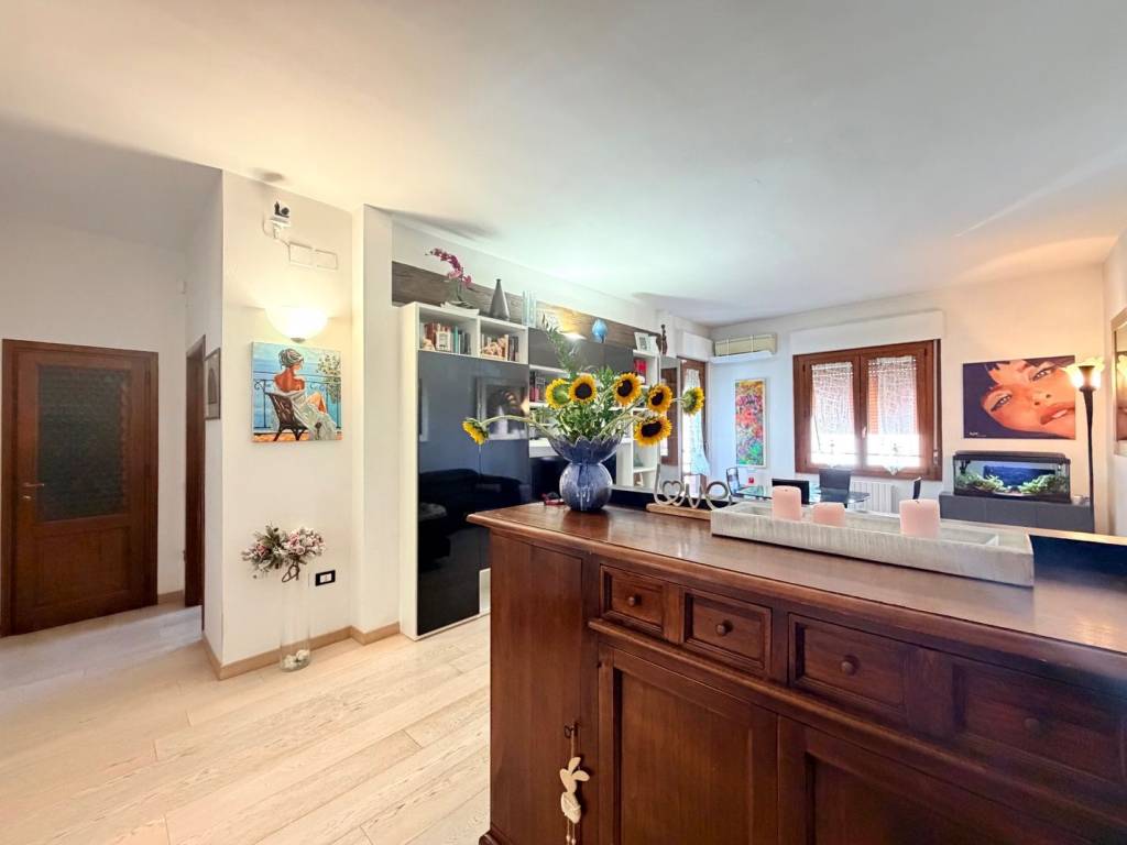 appartamento in vendita a Firenze in zona Isolotto