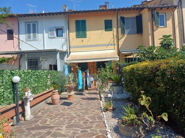 casa indipendente in vendita a Firenze in zona Novoli
