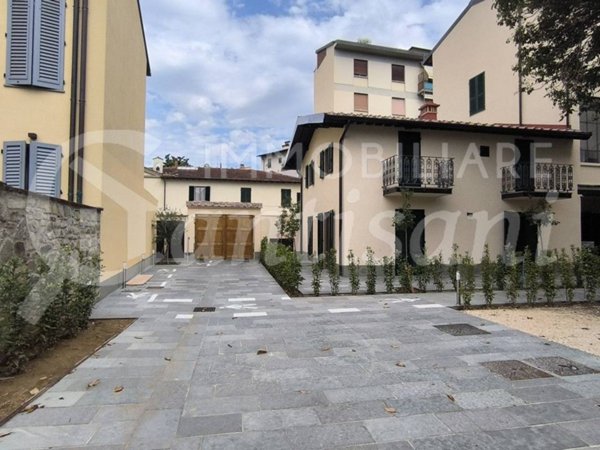 appartamento in vendita a Firenze in zona Statuto