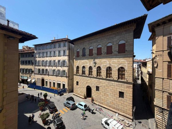 appartamento in vendita a Firenze in zona Centro Santa Maria Novella