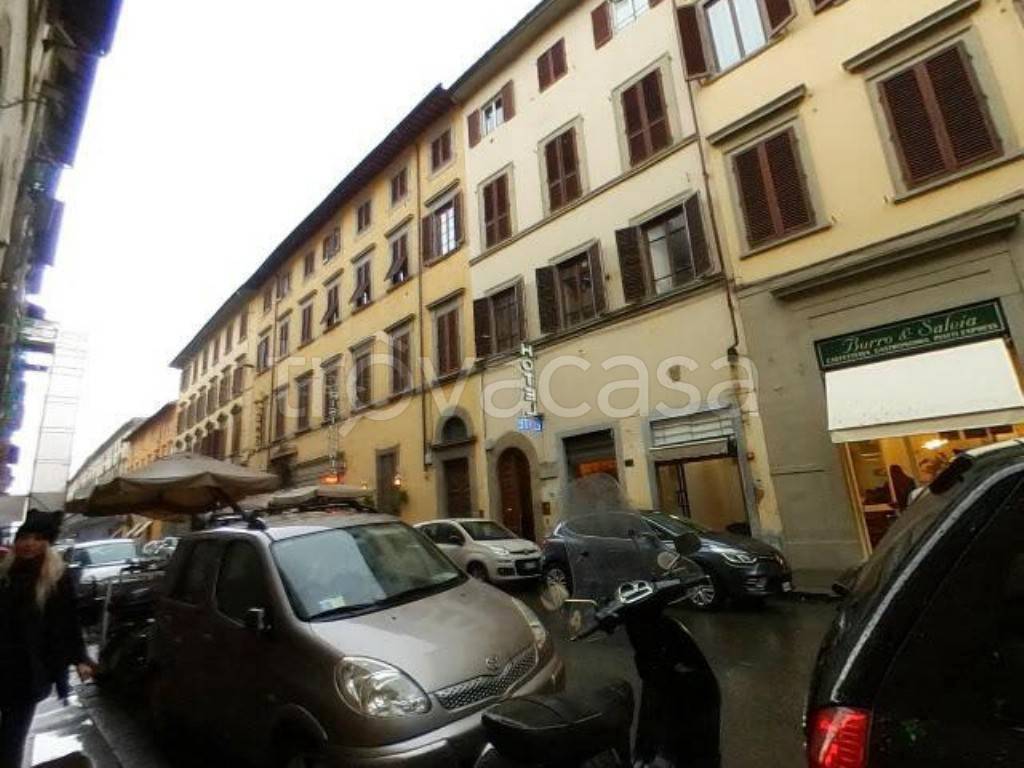 appartamento in vendita a Firenze in zona Centro Santa Maria Novella