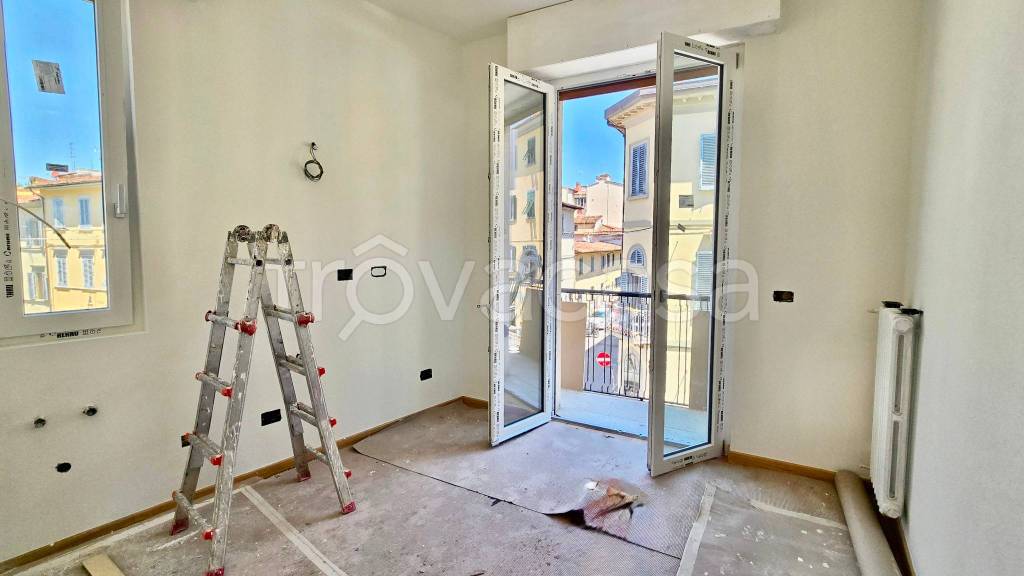 appartamento in vendita a Firenze in zona Pignone
