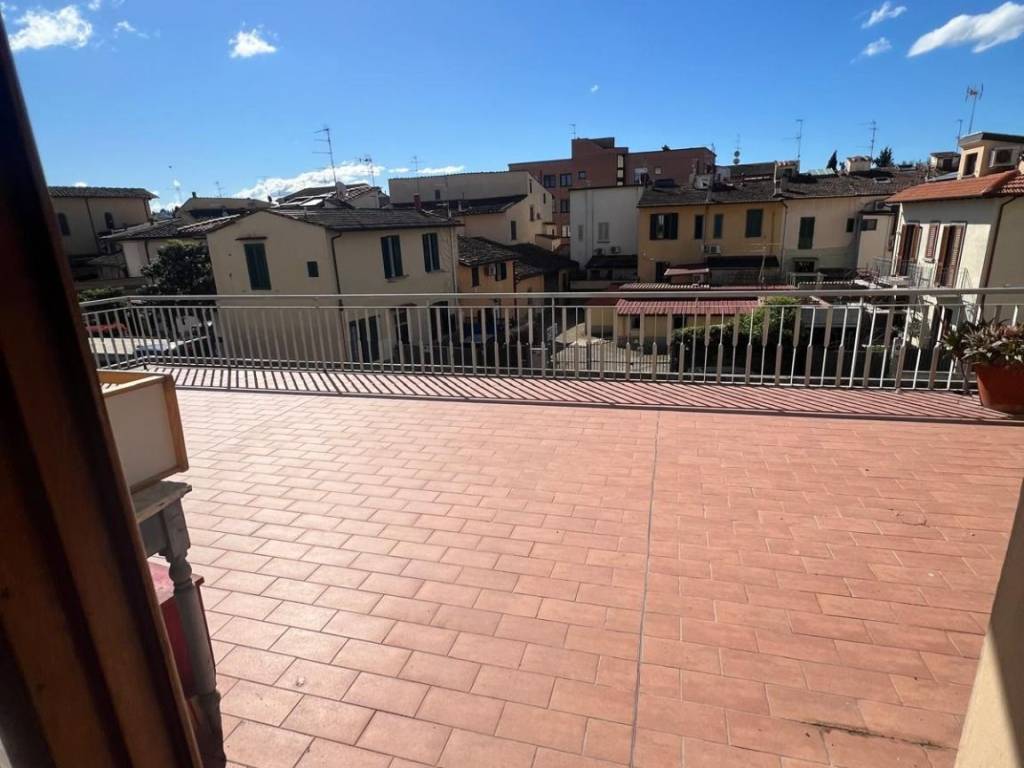 appartamento in vendita a Firenze in zona Legnaia