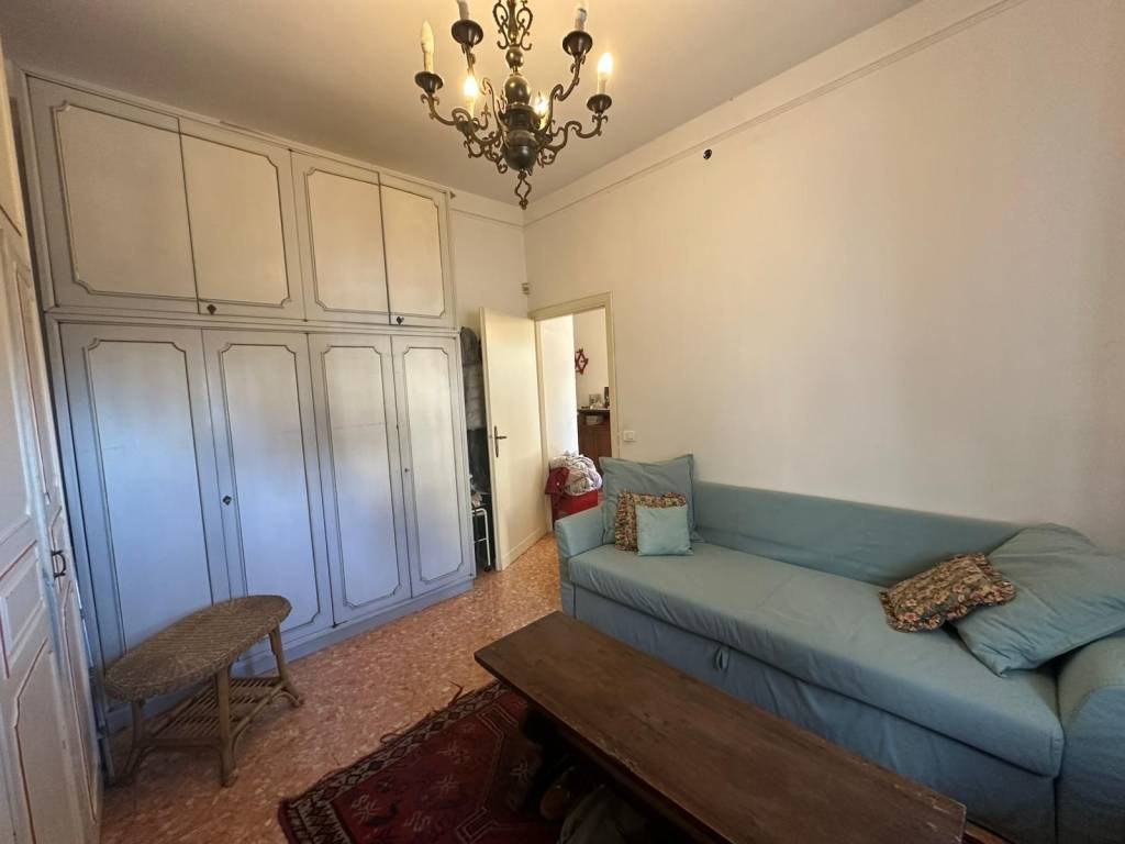 appartamento in vendita a Firenze in zona Campo di Marte