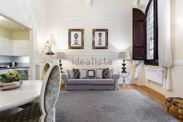 appartamento in vendita a Firenze in zona Centro Santa Maria Novella