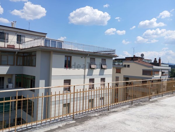 appartamento in vendita a Firenze in zona Varlungo