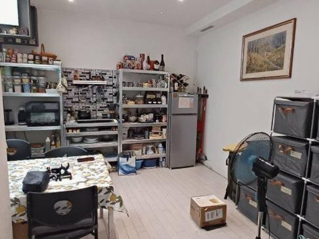 locale di sgombero in vendita a Firenze in zona Coverciano