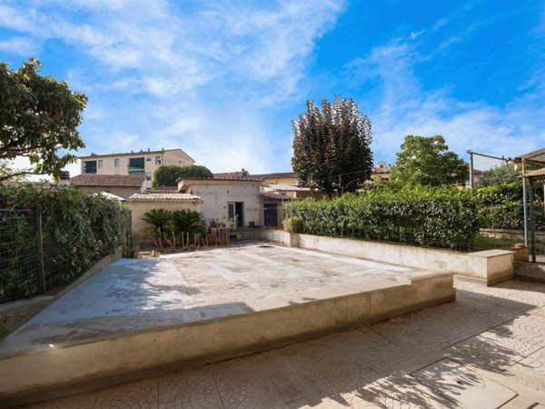 casa indipendente in vendita a Firenze in zona Peretola